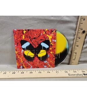 Ed Sheeran Autographed CD Overpass Graffiti New Drop Day Exclusive #1